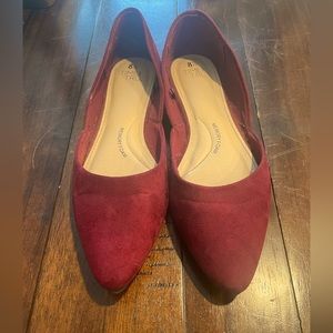 Time & Tru Women’s Maroon Flats
